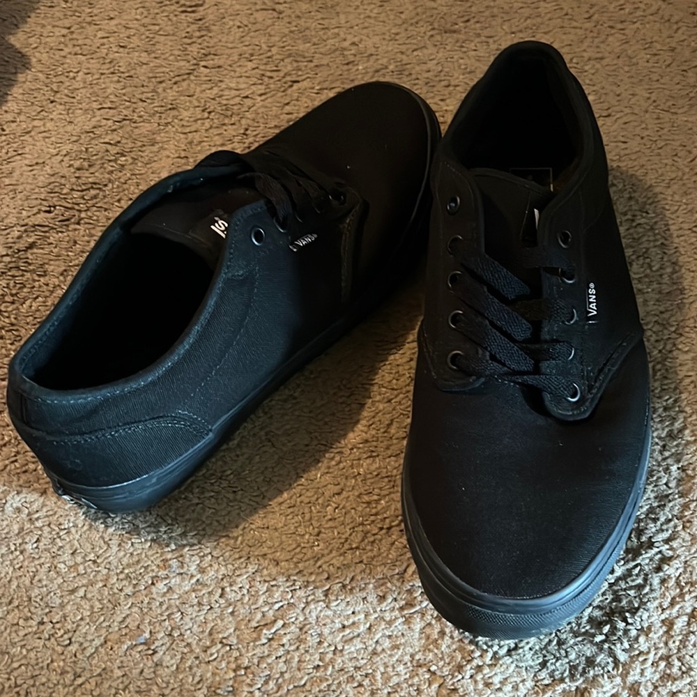 Men’s Vans size 12